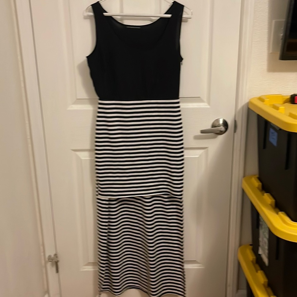 Foreign exchange dress